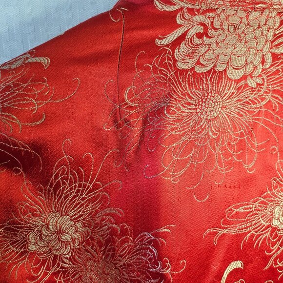Vintage Chinese Red Silk Jacket With Gold Embroidery & Frog Buttons - Picture 5 of 5